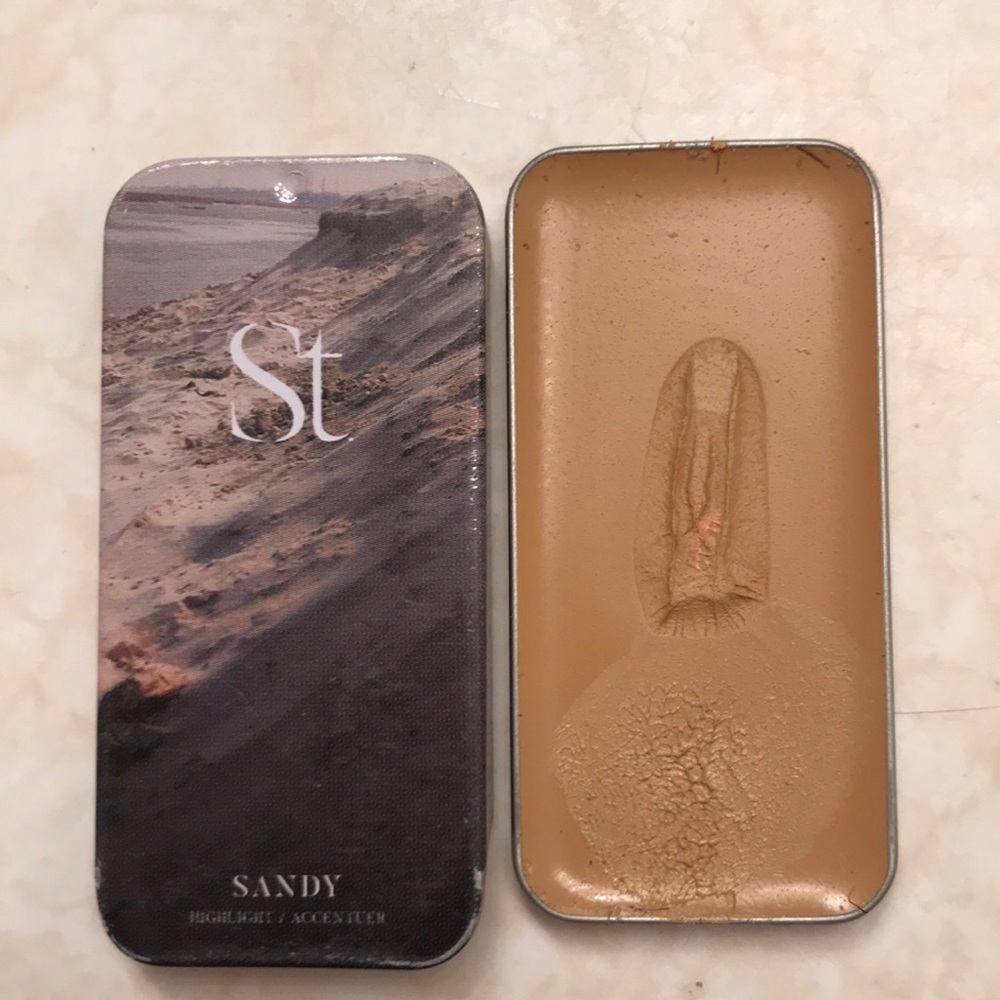 Seint, formerly Maskcara, Sandy